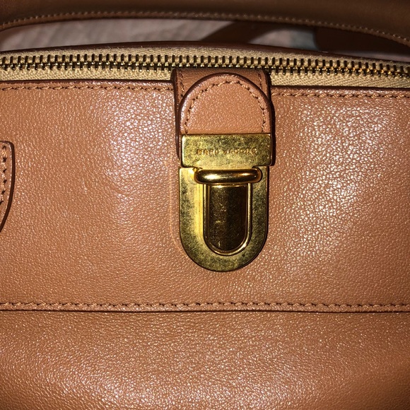 Marc Jacobs Manhattan Tribeca Handbag. PRICE IS FIRM. - Picture 6 of 16